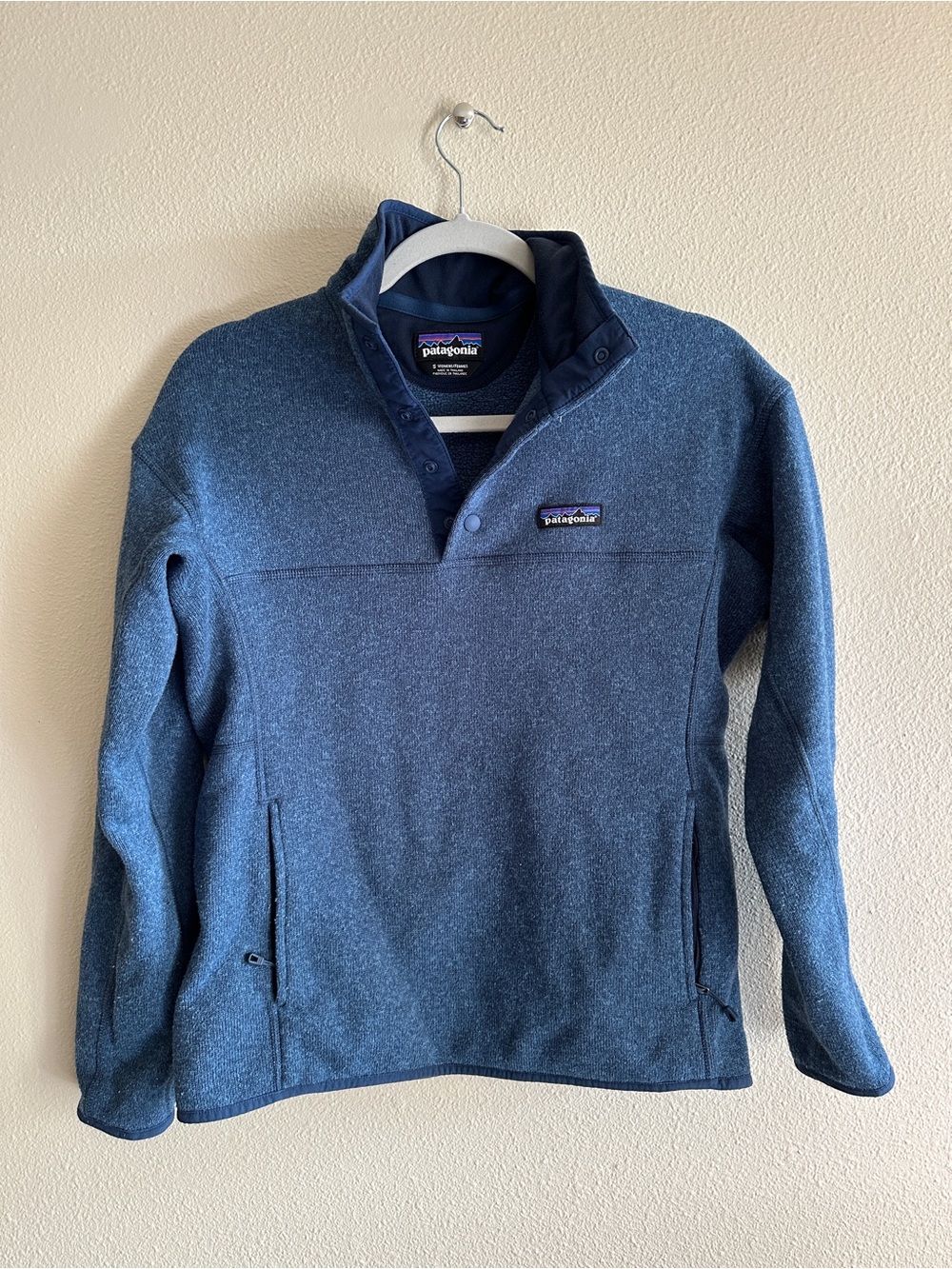 Patagonia women’s lightweight better sweater marsupial pullover